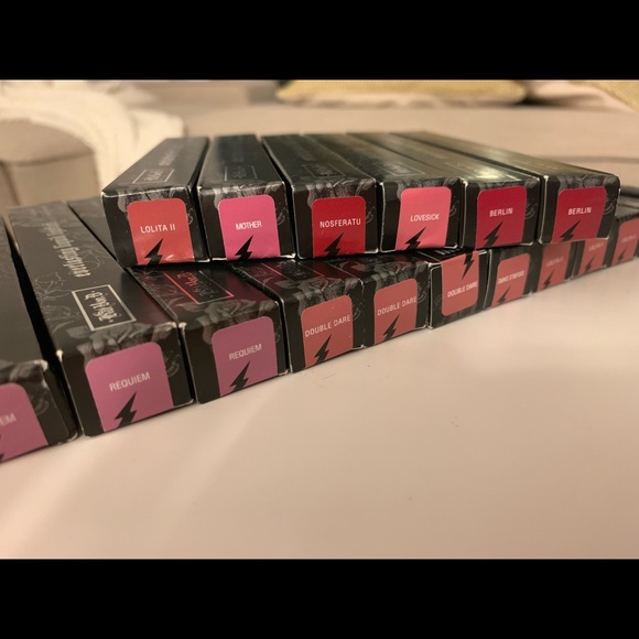 Kat Von D liquid lip stick - Picture 3 of 3